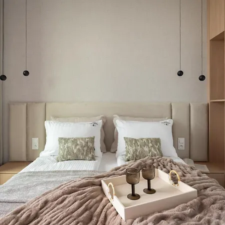 Bulvar Penthouse Collection By Lion Danzig