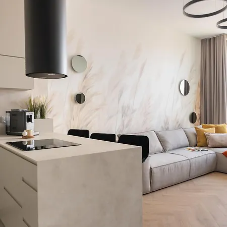 Bulvar Penthouse Collection By Lion Danzig